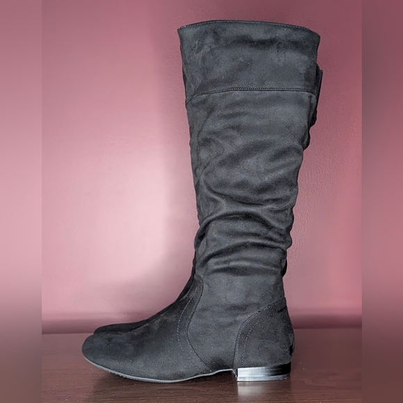 Women's Black Suede Boots - Picture 1 of 7